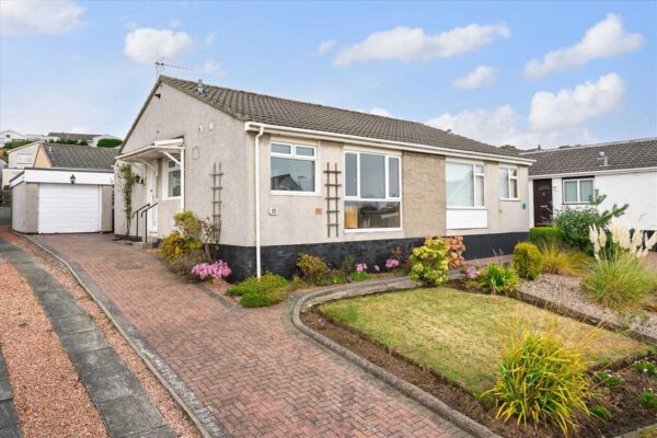 Pinnel Place, Dalgety Bay