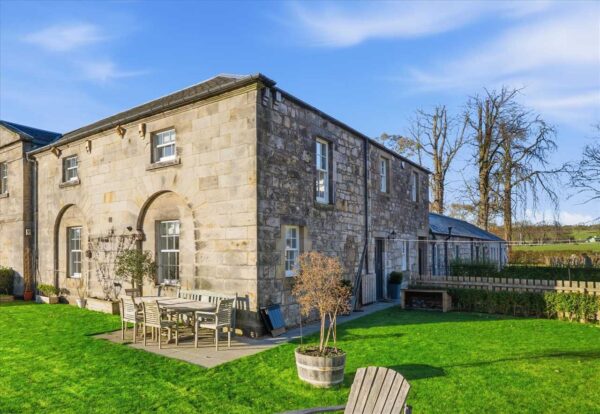 Old Stable House, Culross