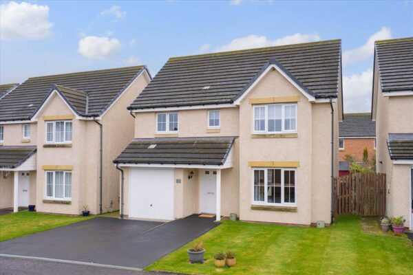 Skua Drive, Dalgety Bay