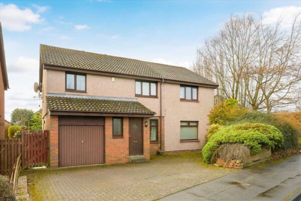 Moubray Road, Dalgety Bay